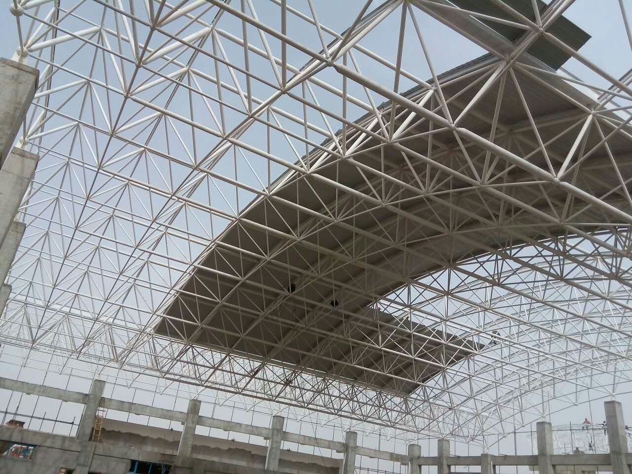瓦房店青岛一汽网架